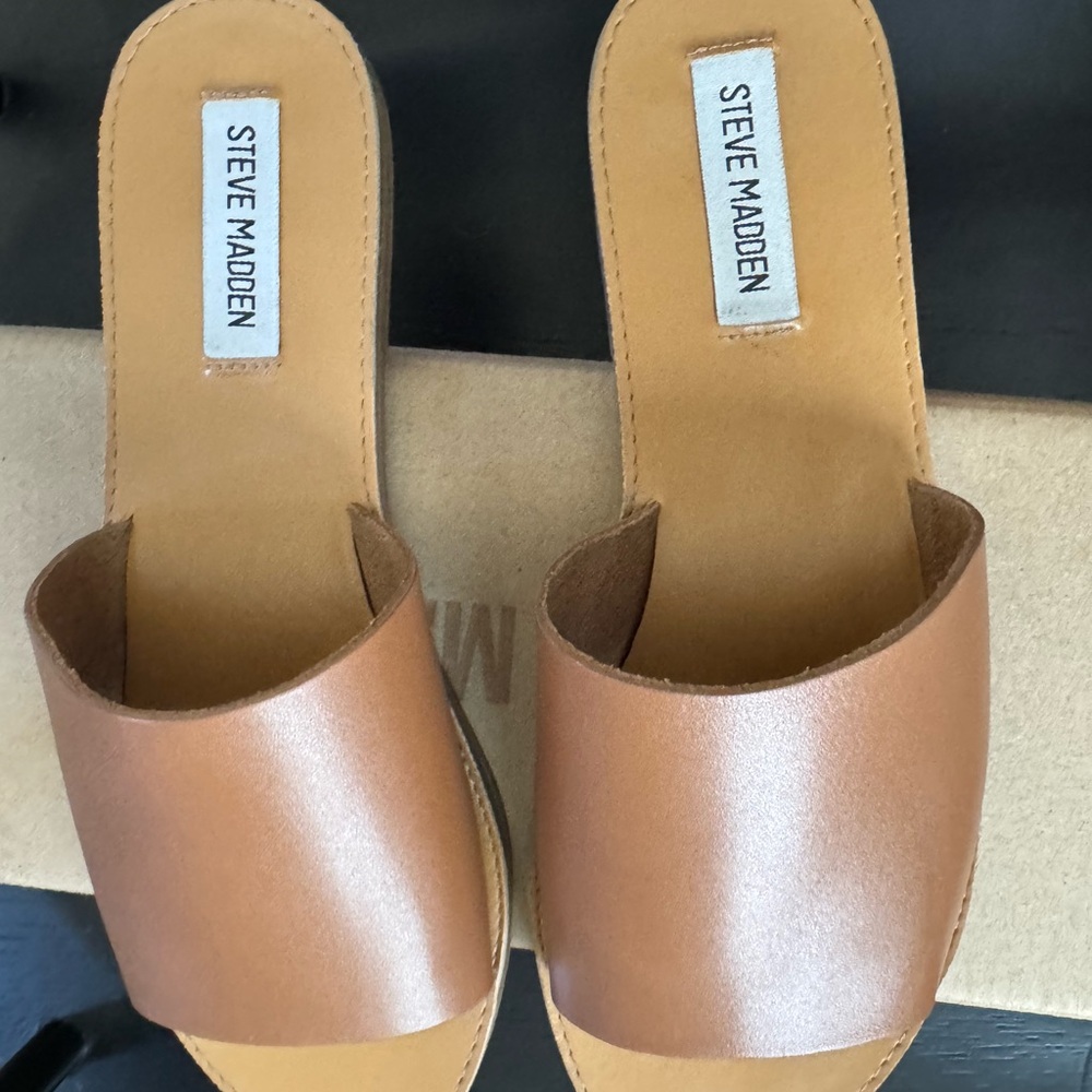 Steve Madden Tan Leather Minimalist Slide Sandals size 8 - Picture 3 of 6